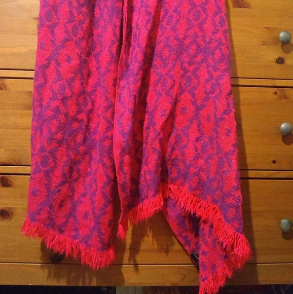 H&M Accessories - H&M Warm scarf/shawl